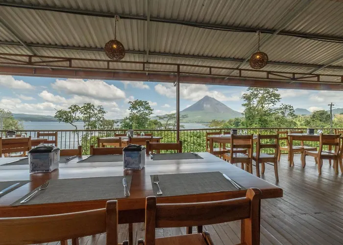 Villas Paradise Arenal Volcano Lake View